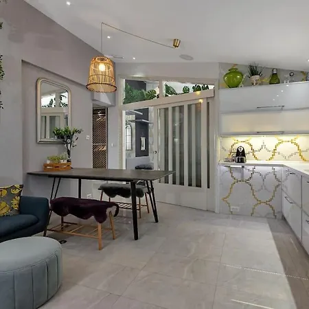 2 Bedroom 'marley' شقة ماكارسكا