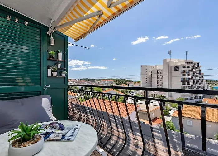 Apartment 2 Bedroom 'marley' Makarska