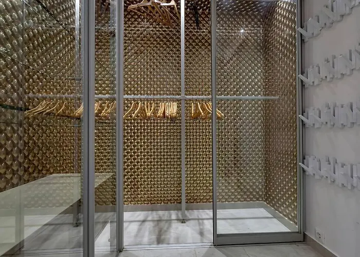 2 Bedroom 'marley' Apartment *