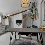 2 Bedroom 'marley' Makarska